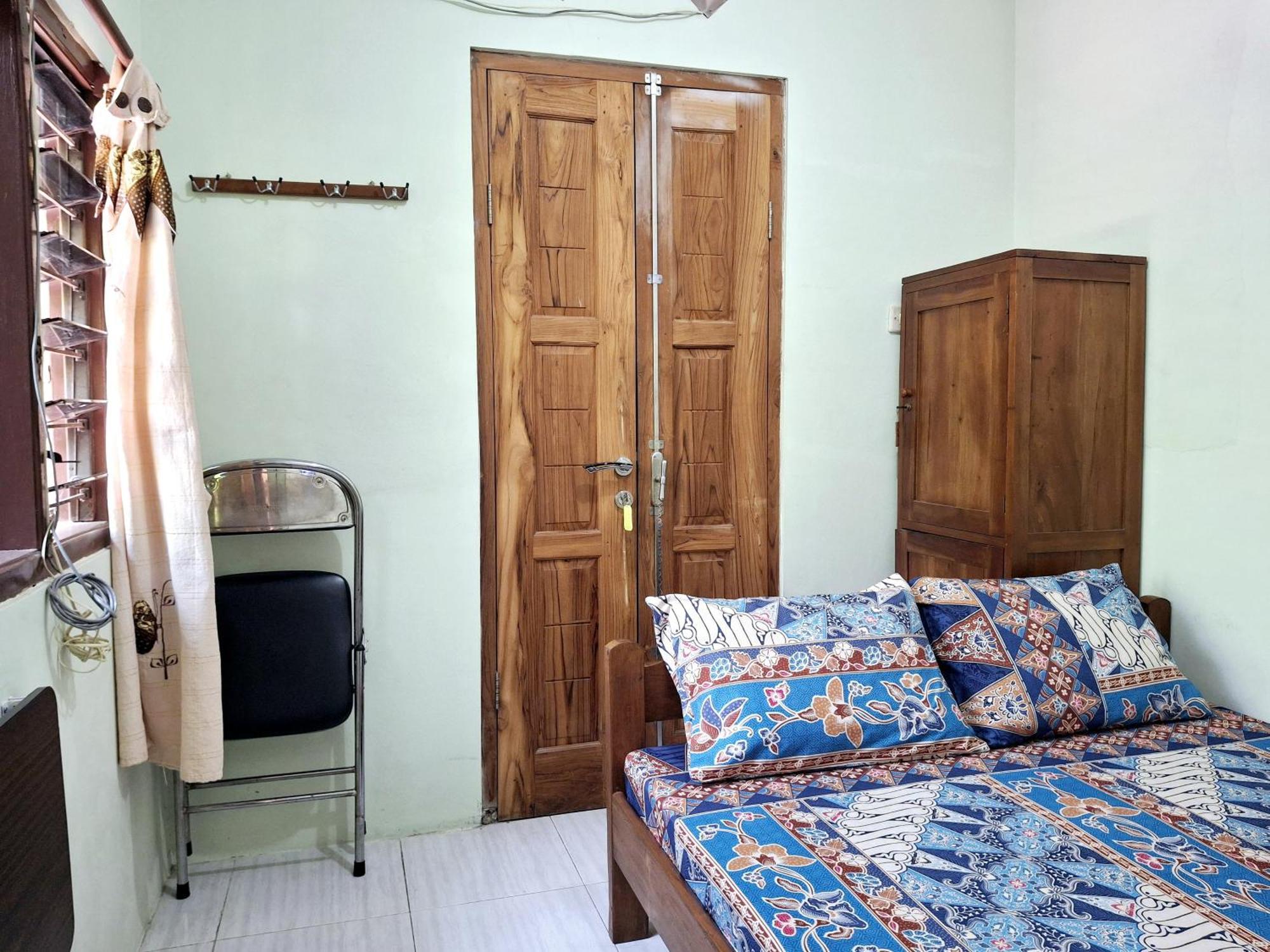 Ngampilan Backpacker Hostel Γιογκιακάρτα Εξωτερικό φωτογραφία